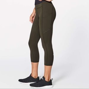 Lululemon Speed Up Tight Crop 21 Luxtreme